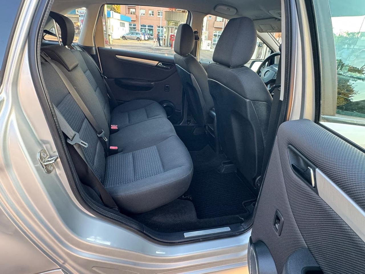 B 180 BlueEFFICIENCY Sport