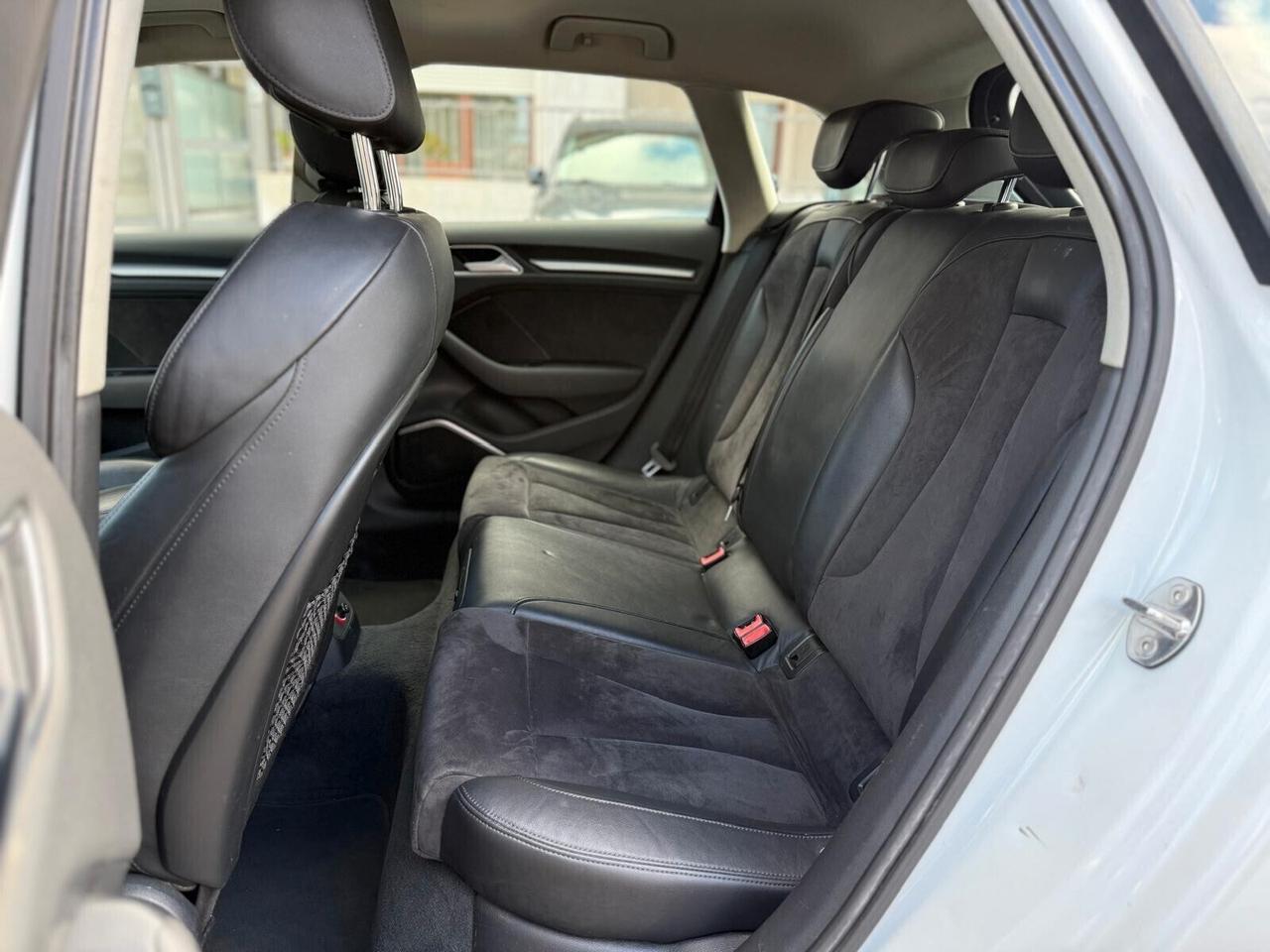 Audi A3 SPB 1.6 TDI 110 CV , S LINE ,TETTO, MATRIX , FULL