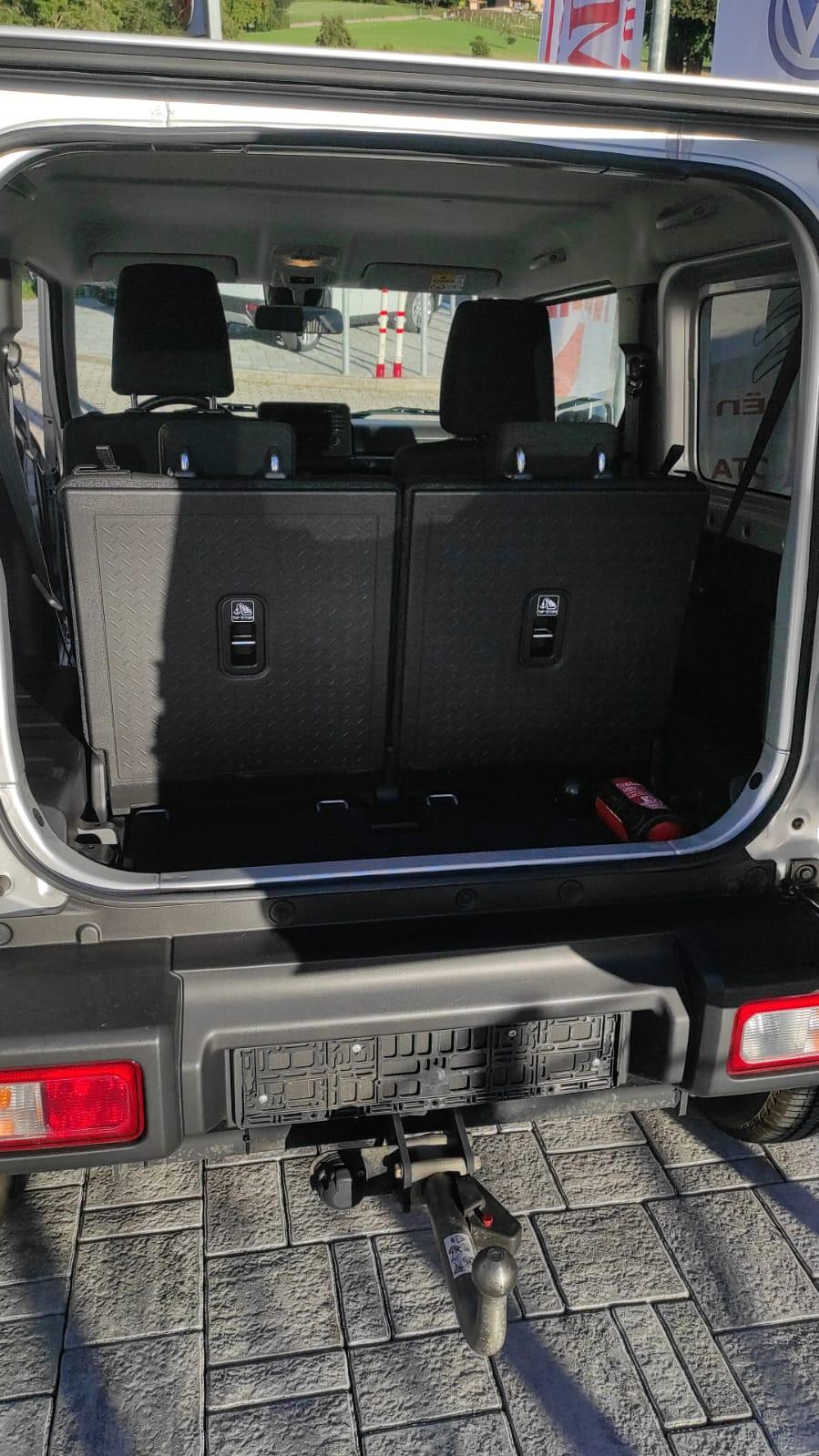 SUZUKI JIMNY 1.5 BENZINA 102CV 4X4 GANCIO TRAINO