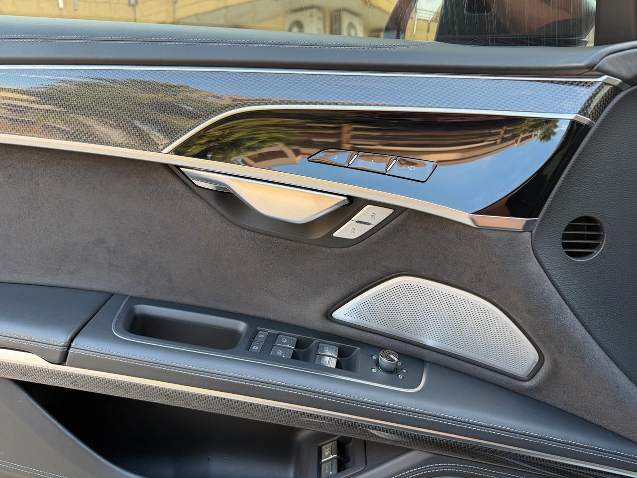 Audi A8 S8 TFSI quattro tiptronic s-line