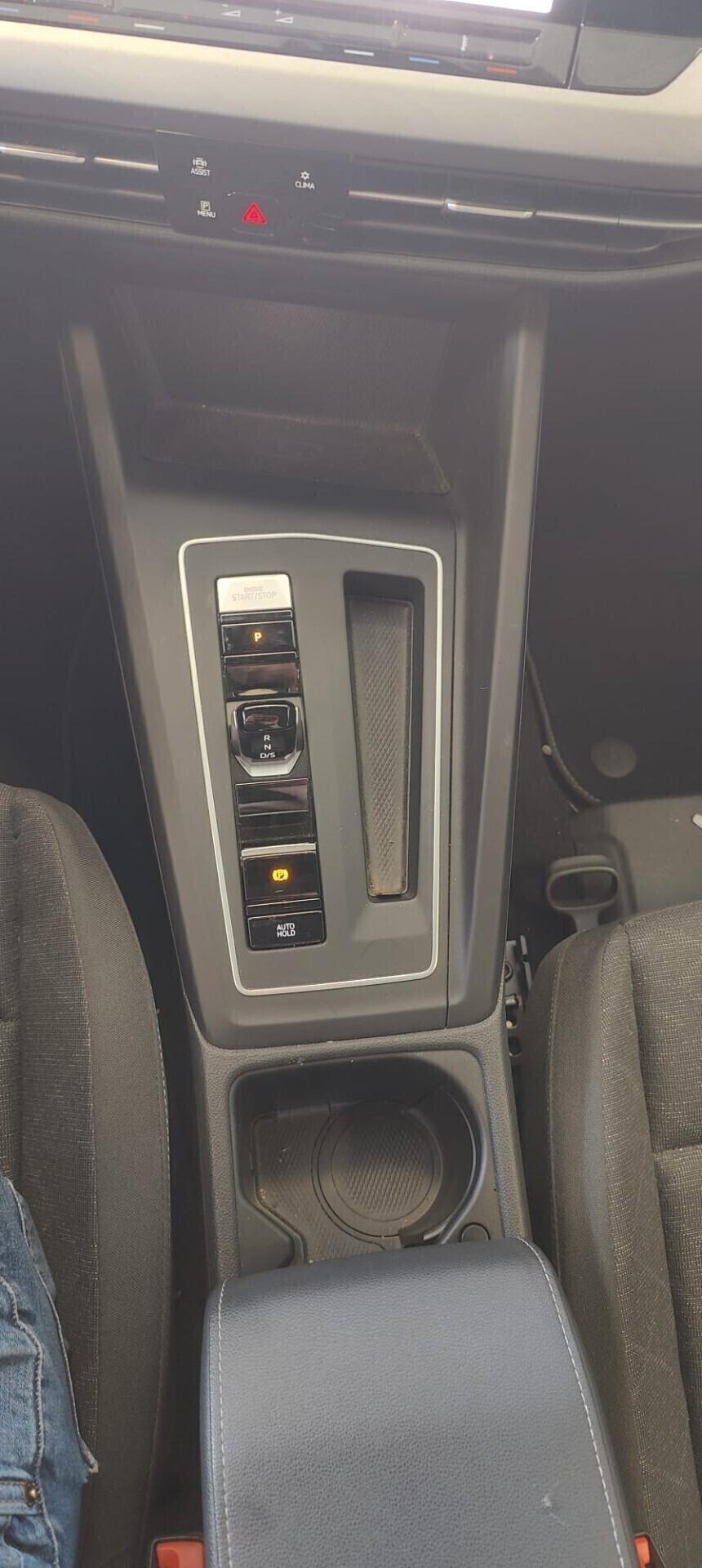 Volkswagen Golf 1.0 eTSI EVO DSG Life