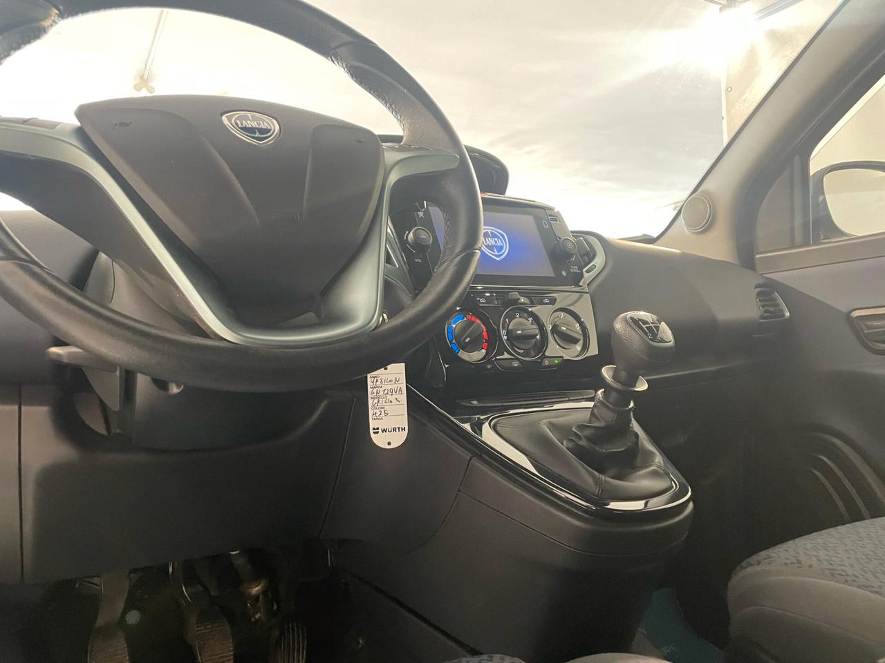 Lancia Ypsilon 1.0 FireFly 5 porte S&S Hybrid Alberta Ferretti