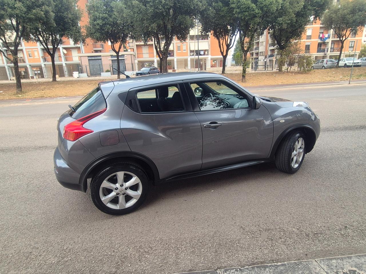 Nissan Juke 1.6 GPL 117cv anno 2014 navigatore retrocamera