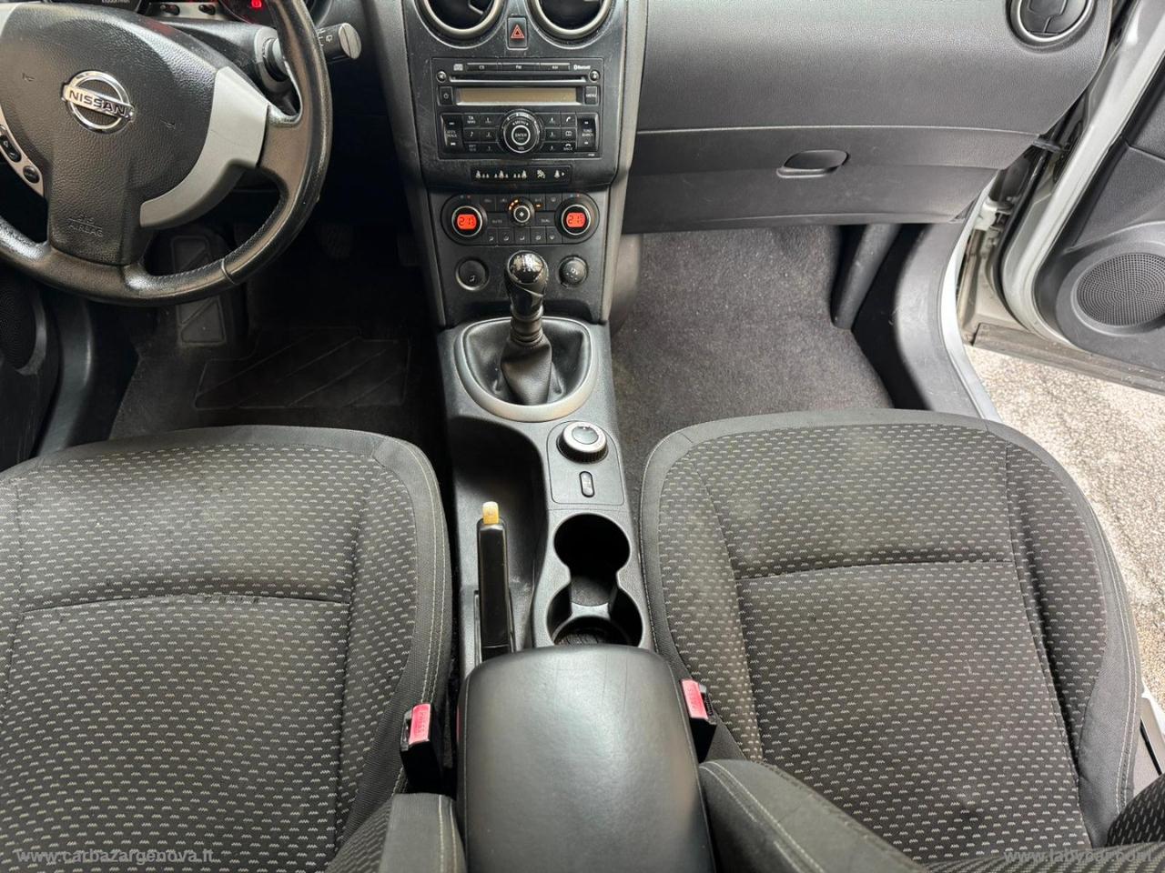 NISSAN Qashqai 2.0 dCi DPF 4WD Acenta
