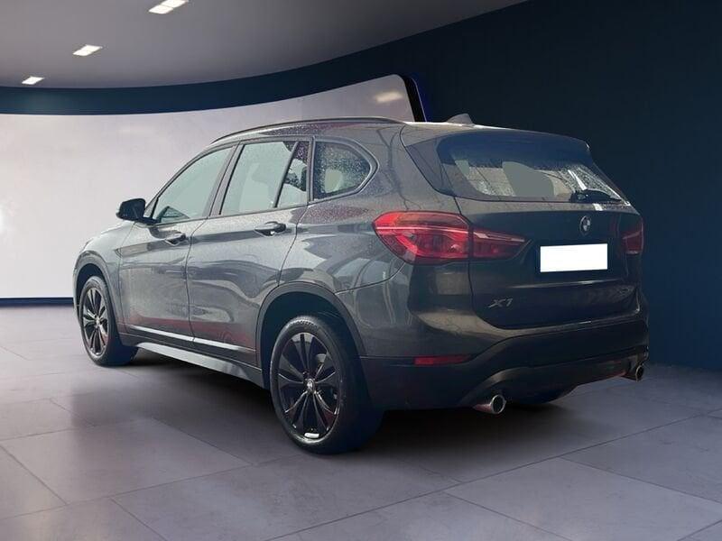 BMW X1 sDrive 18d XLine Plus automatico