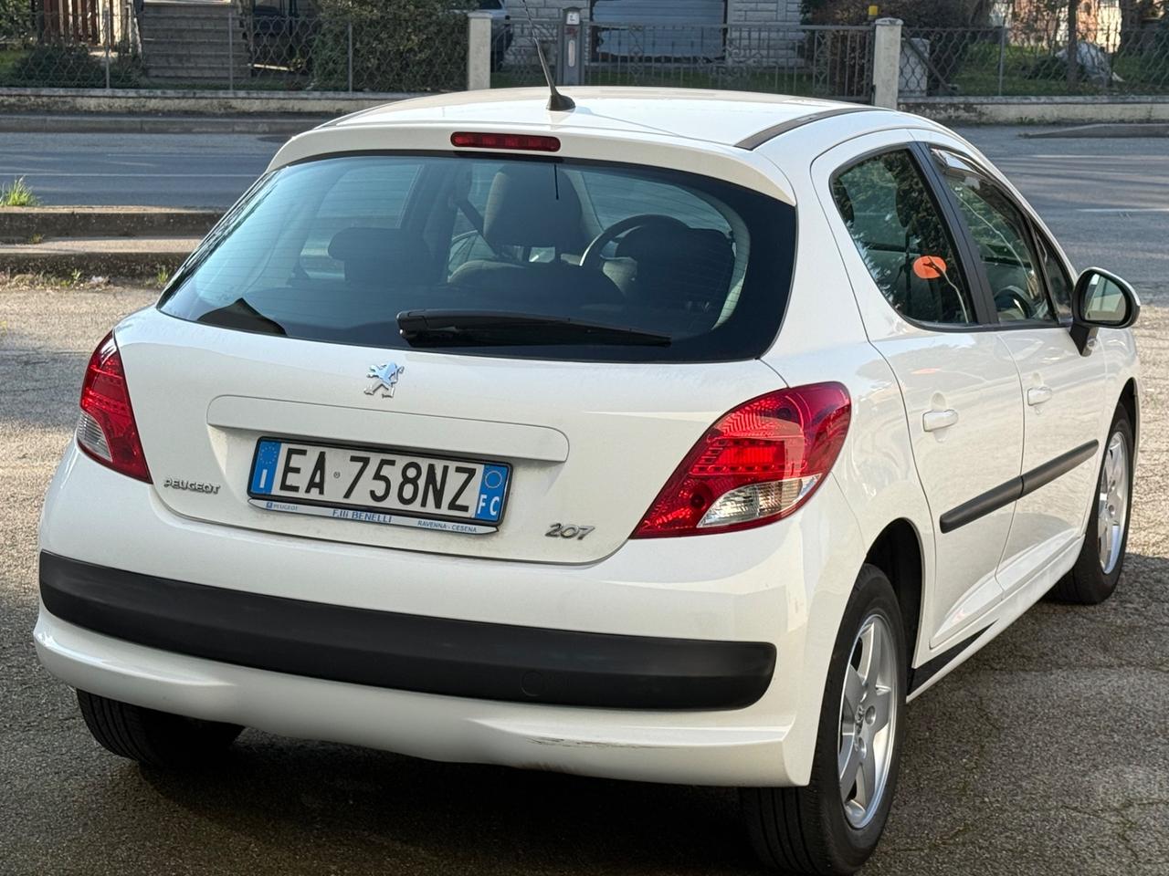 Peugeot 207 1.4 8V 75CV 5p. Energie Sport ECO GPL