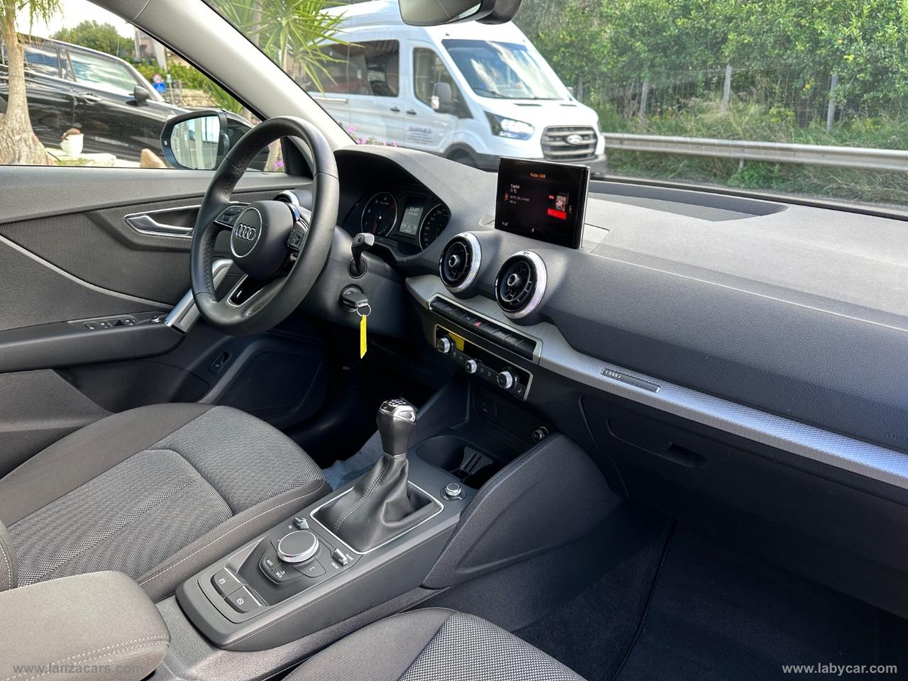 AUDI Q2 30 TDI Business Advanced