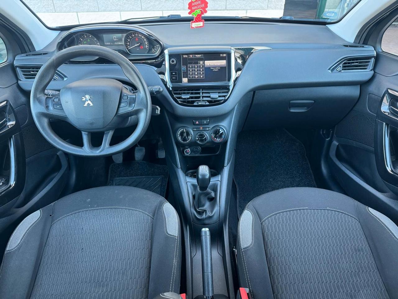 Peugeot 208 PureTech 82 5 porte Allure