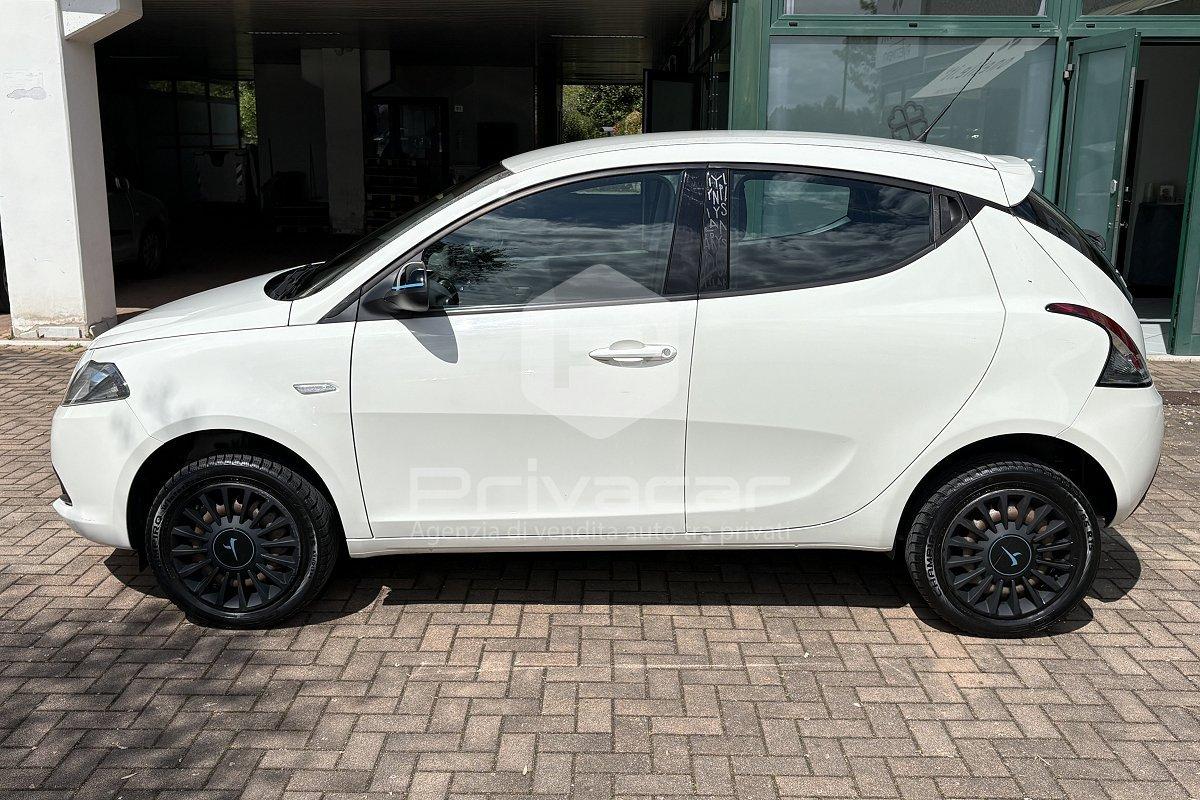 LANCIA Ypsilon 0.9 TwinAir 85 CV 5 porte Metano Ecochic Gold