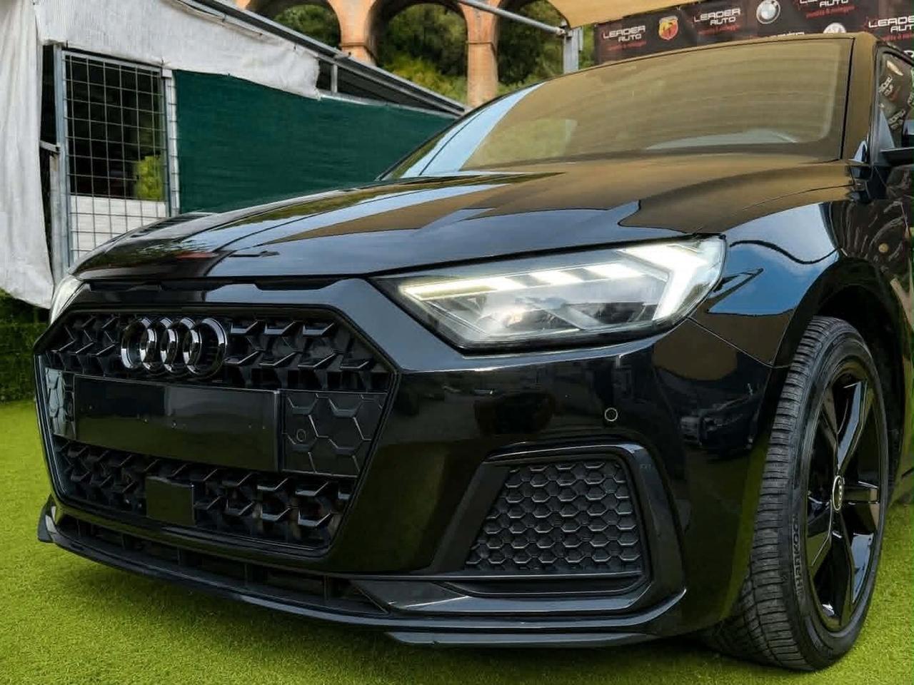 Audi A1 SPB 30 TFSI S-Line TOTAL BLACK FULL LED