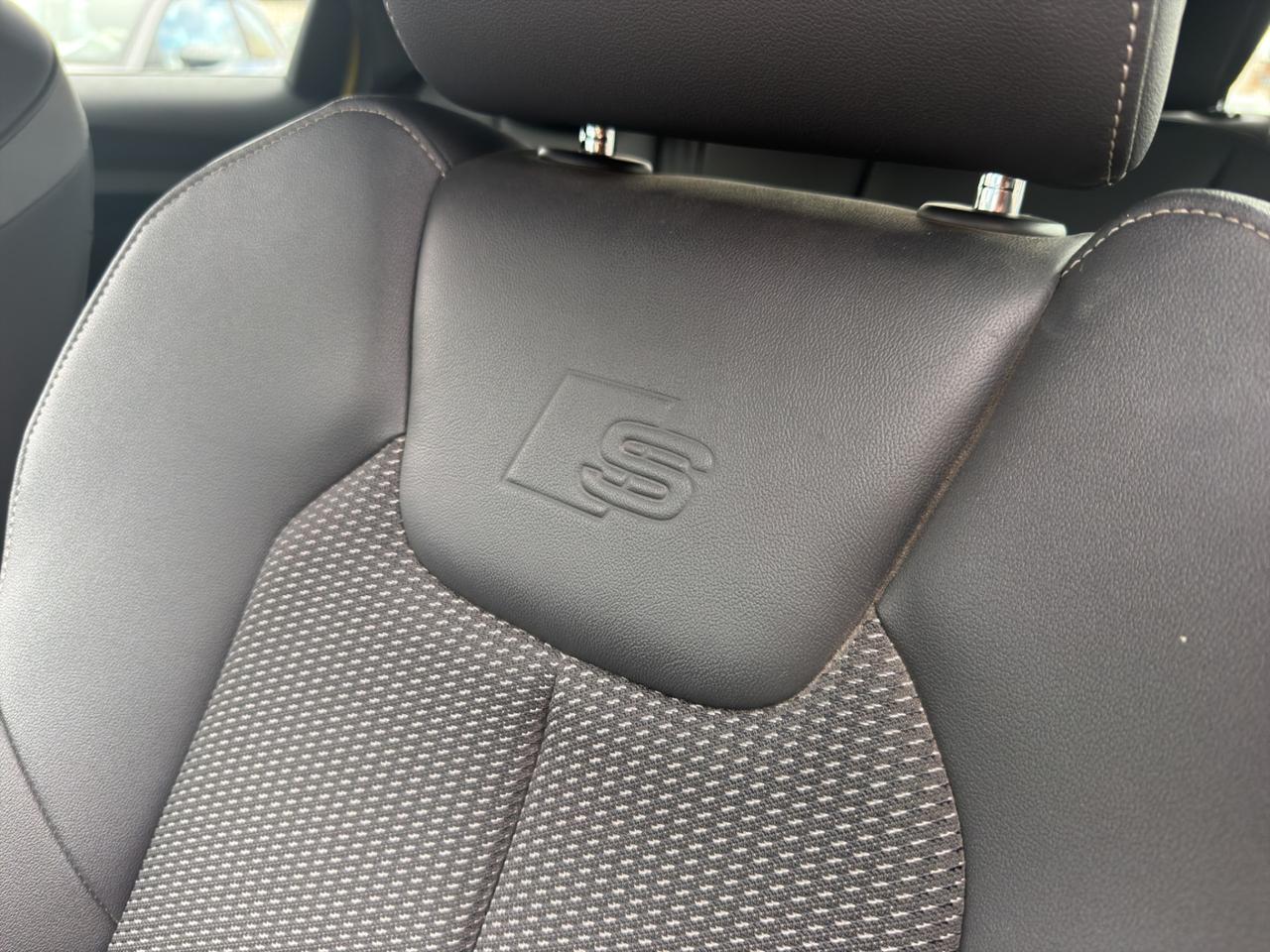 Audi A1 Sportback 25 1.0 tfsi s-tronic - S Line - Full Led - Cerchi 18" - Virutal cockpit - Retrocamera