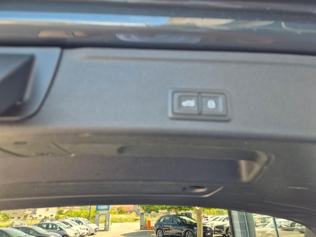 Audi A4 Avant 40 TDI S tronic line edition