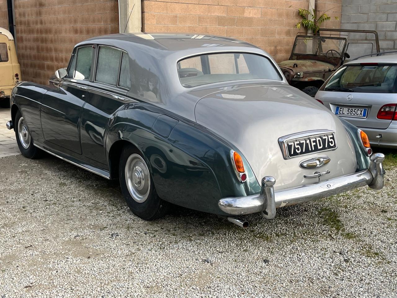 Bentley S1 Guida a SX