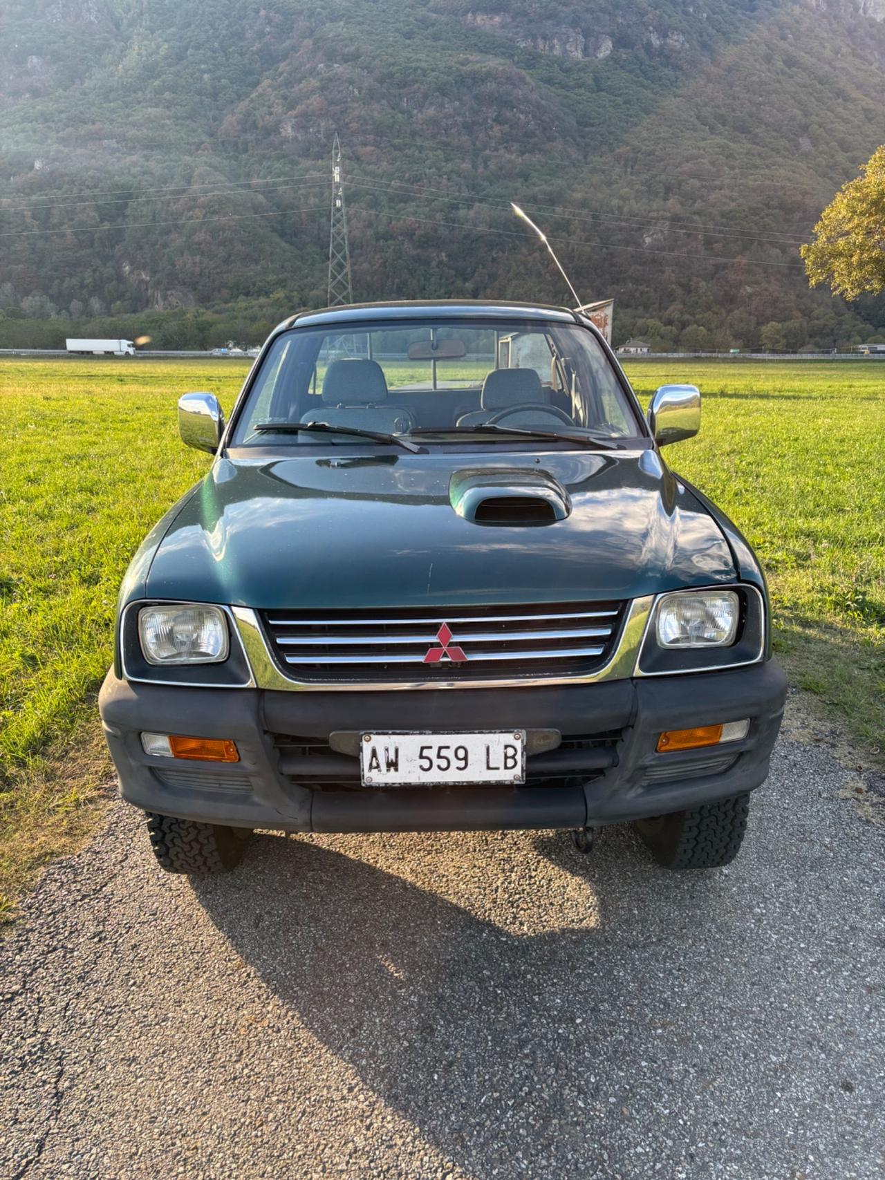 Mitsubishi L200 2.5 AUTOCARRO MOLTISSIMI LAVORI ESEGUITI