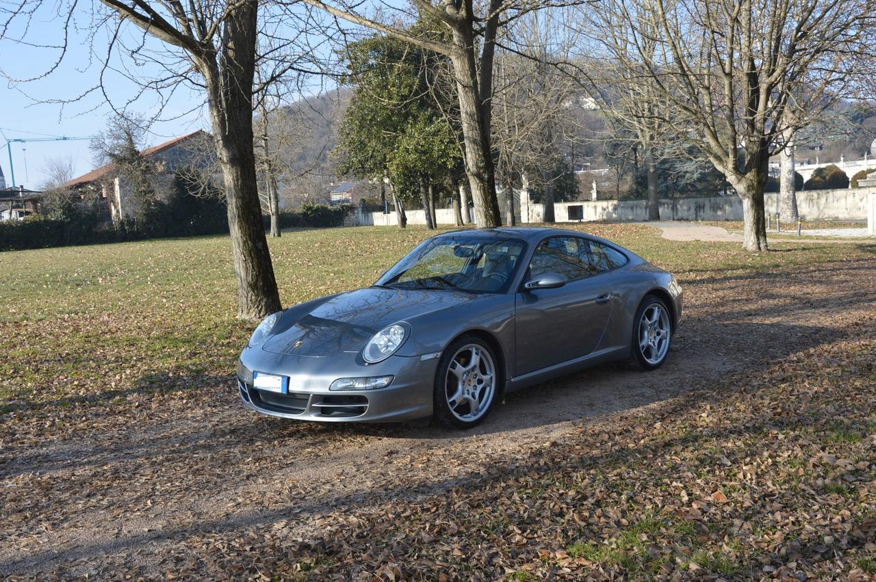 Porsche 911 997 Carrera 2 Coupé