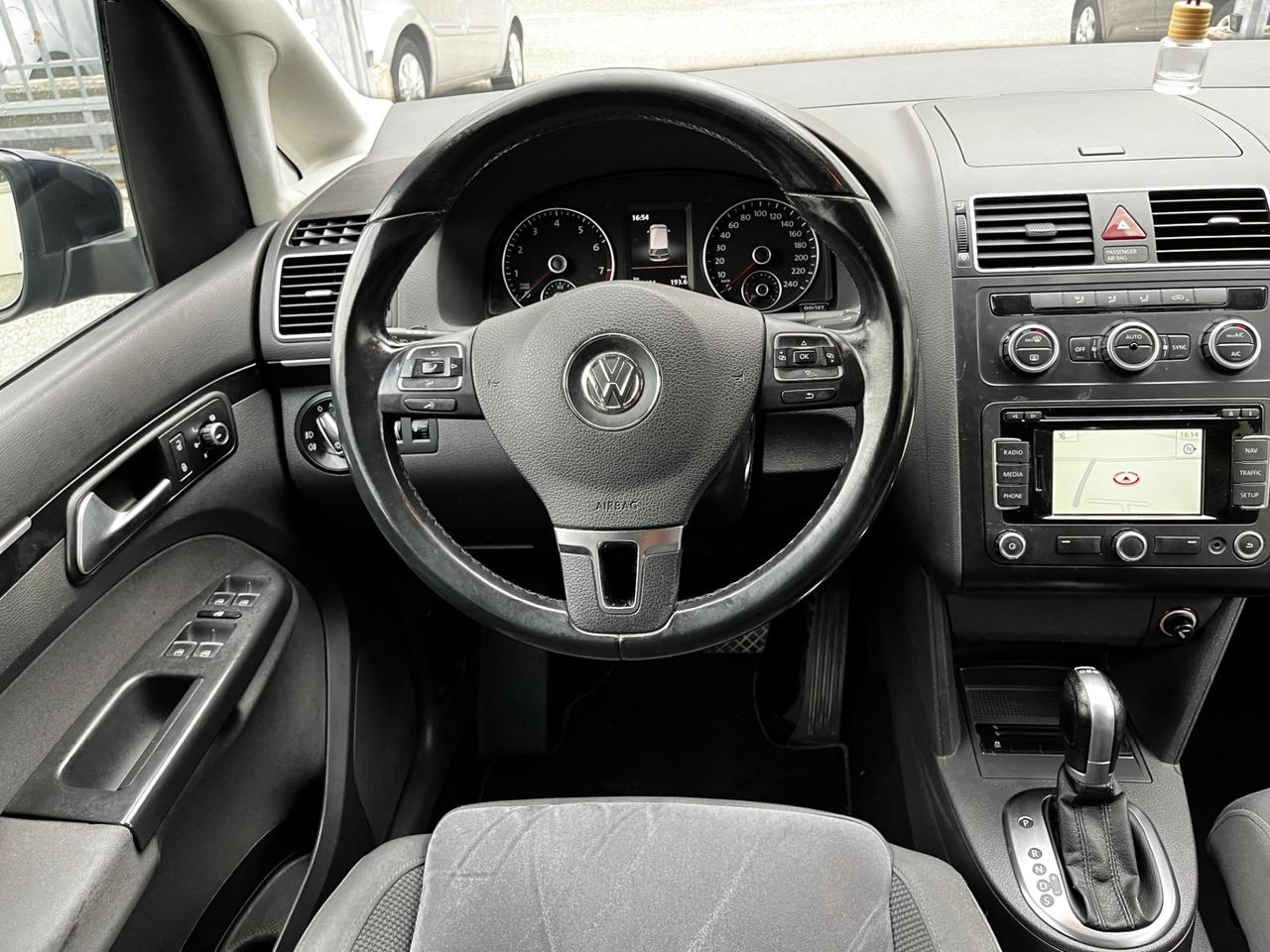 Volkswagen Touran Business 1.4 DSG Highline EcoFuel