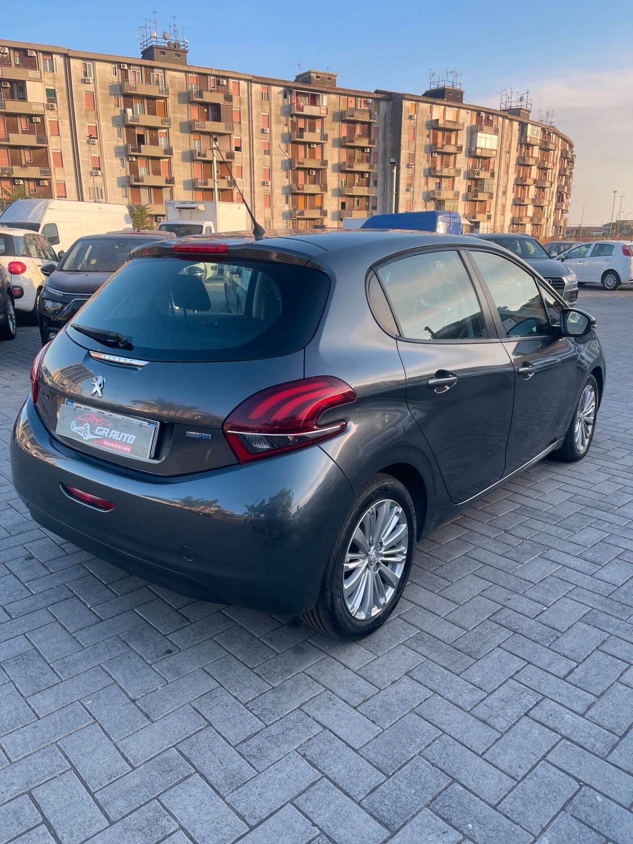 Peugeot 208 BlueHDi Allure