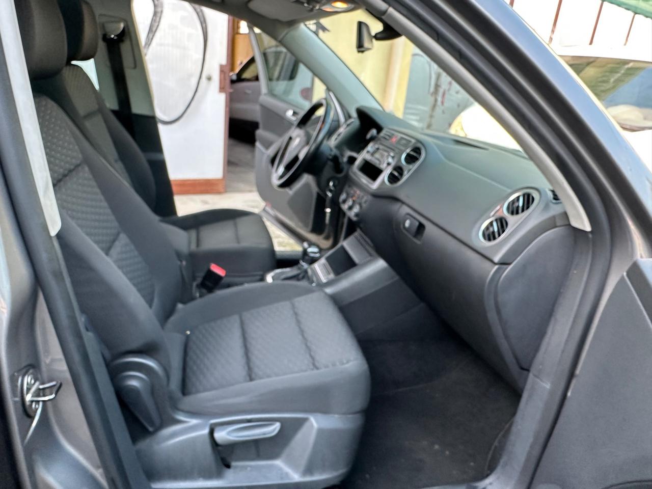 Volkswagen Tiguan 2.0 TDI DPF 4MOTION tiptronic Sport & Style