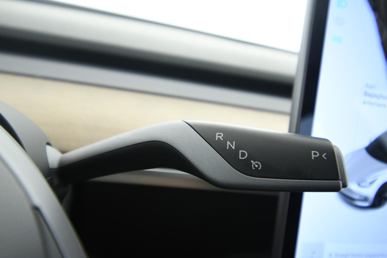 TESLA Model 3 Long Range Dual Motor awd PILOTA AUTOMATCO+PELLE+C18"
