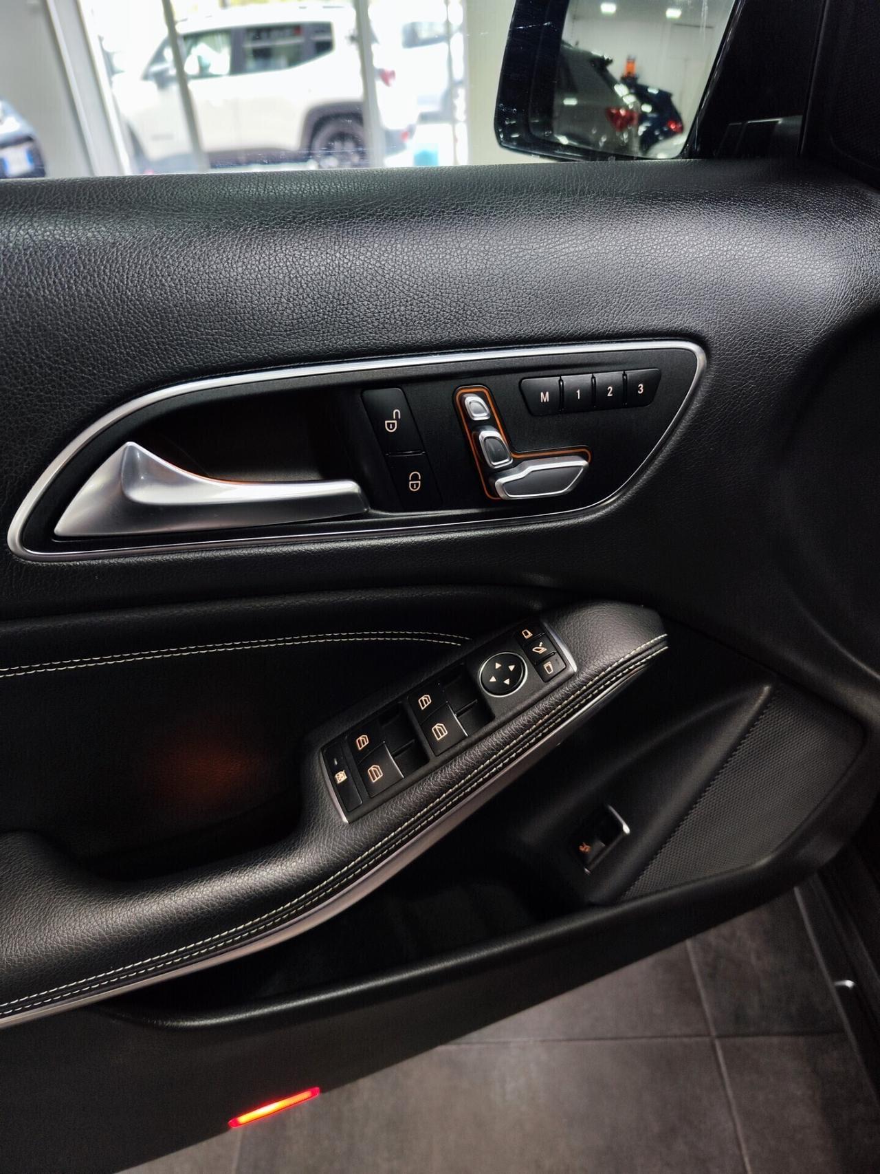 Mercedes-benz GLA 200 d Automatic Premium TETTO