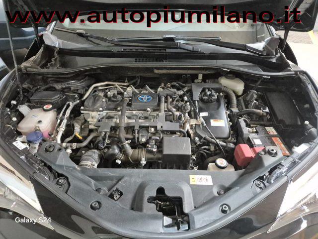 TOYOTA C-HR 1.8 Hybrid E-CVT Active