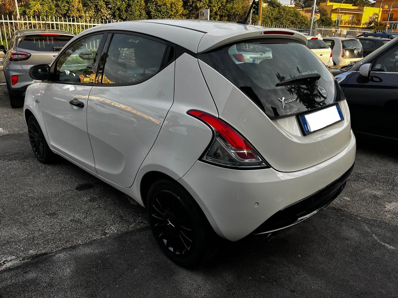 Lancia Ypsilon 1.2 69 CV 5 porte GPL Ecochic Gold