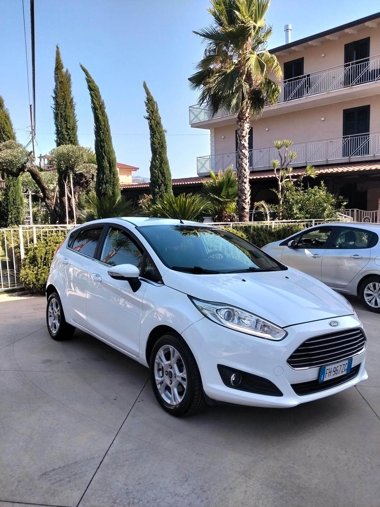 Ford Fiesta 1.4 5p. Bz.- GPL Titanium