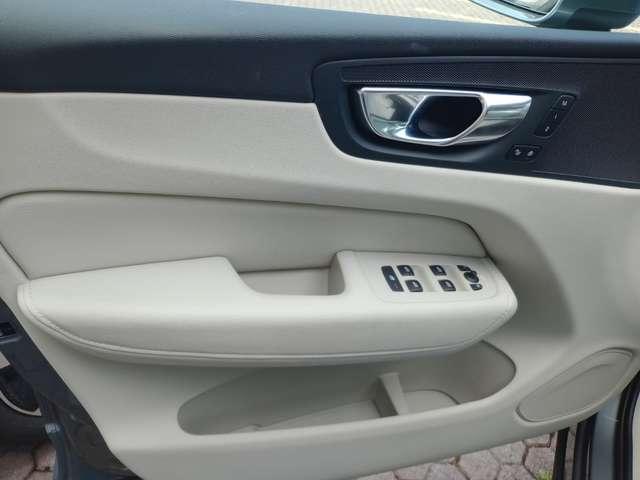 Volvo XC60 XC60 2.0 b4 Inscription awd auto