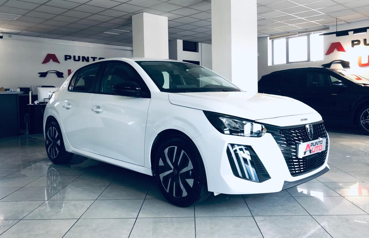 Peugeot 208 1.2 benzina neopatenti 15mila km