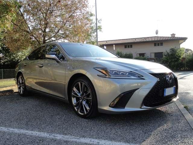 Lexus ES 300 ES 300h 2.5 F Sport cvt