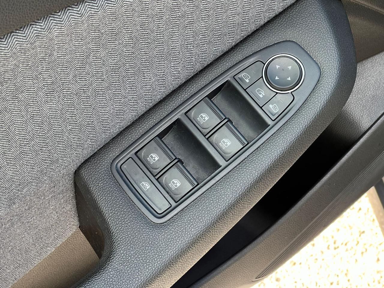 Renault Clio TCe 90 CV 5 porte Techno