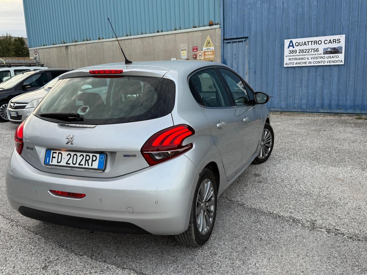 Peugeot 208 PureTech 82 5 porte Access