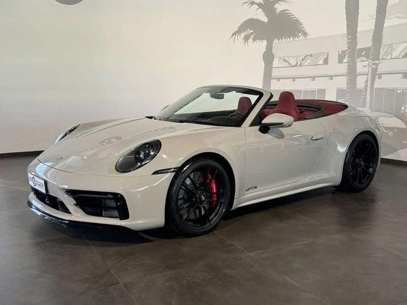 Porsche 911 (992) Carrera 4 GTS Cabriolet