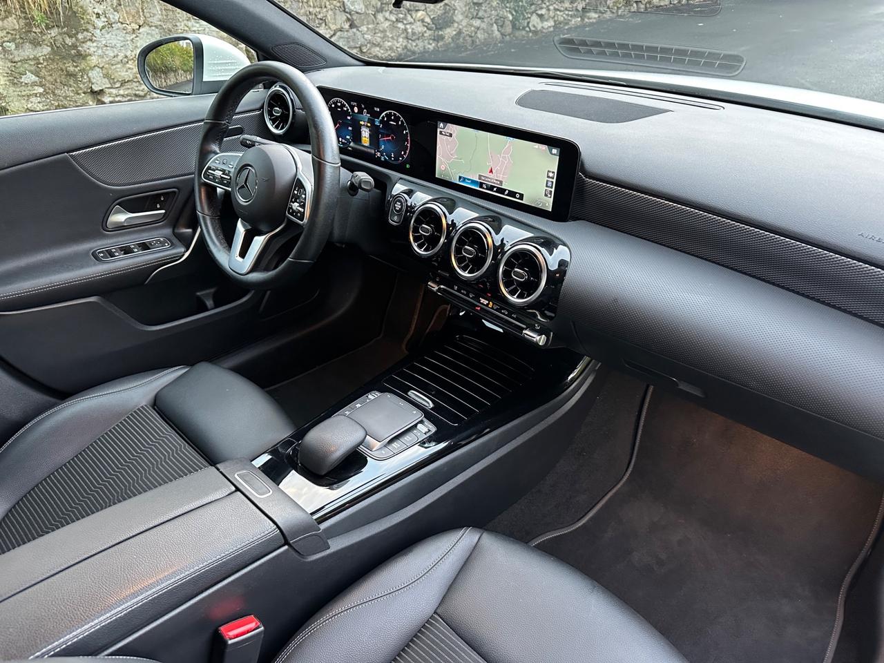 Mercedes-benz A 180 Automatic Sport - 2022