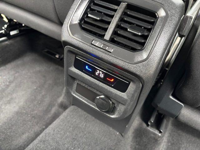 VOLKSWAGEN Tiguan 2.0 TDI 150 CV SCR DSG Life