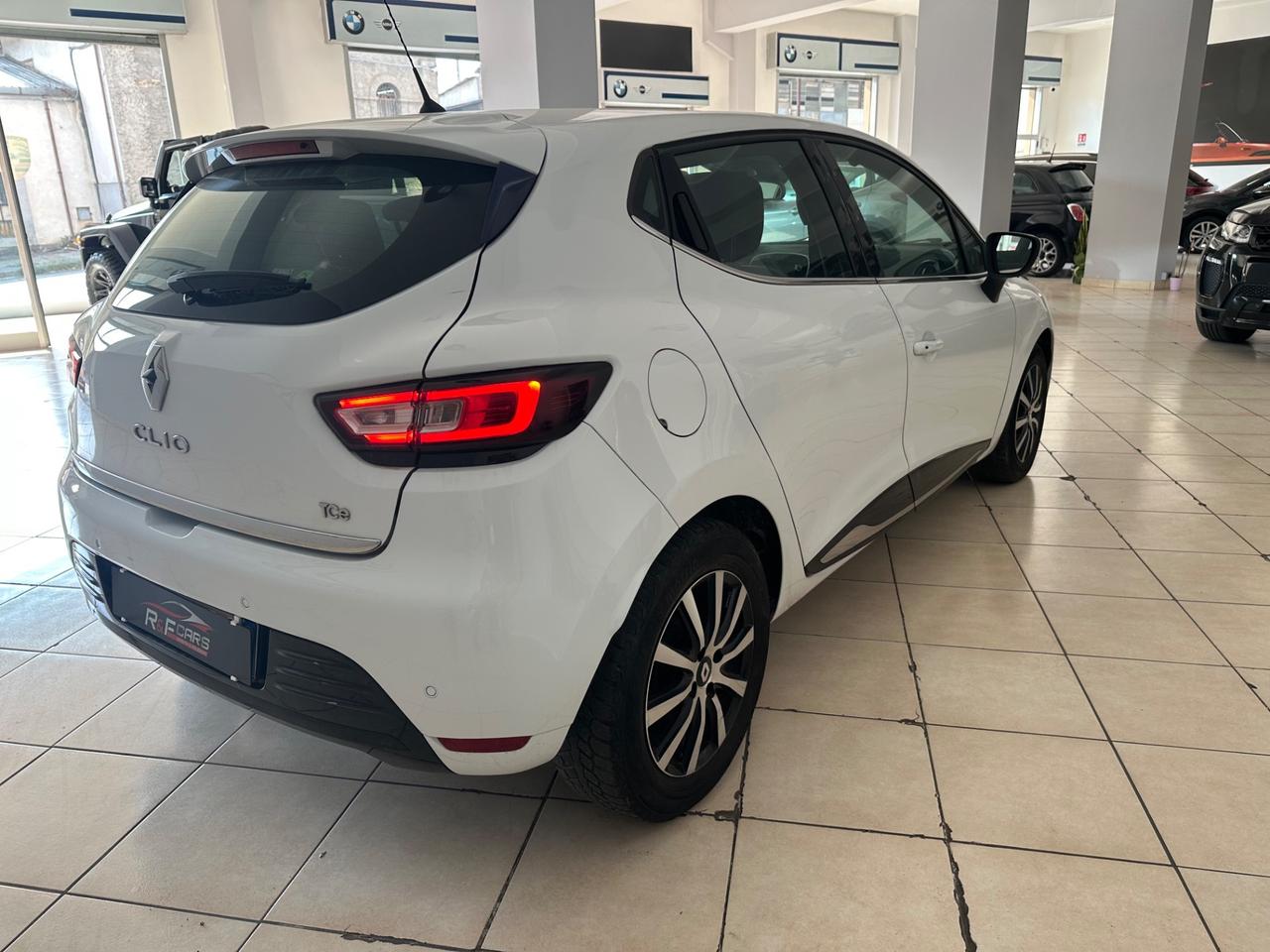 Renault Clio TCe 12V 90CV Start&Stop 5 porte Energy Intens