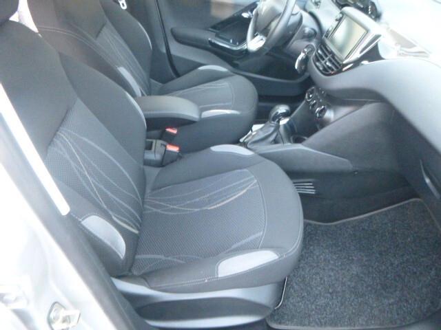 Peugeot 208 1.2 VTi 82 CV 5 porte Active NEOPATENTATI