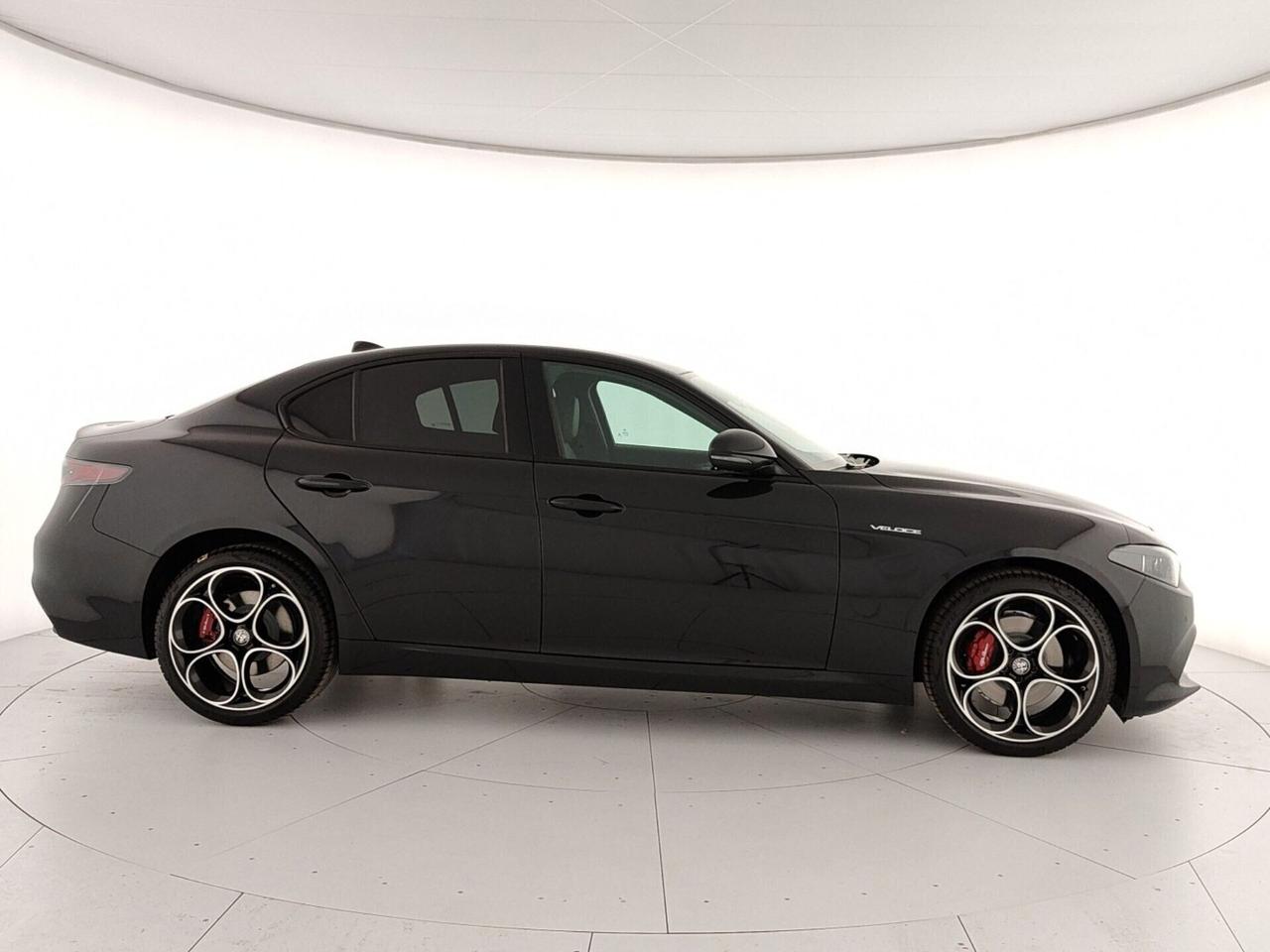 Alfa Romeo Giulia 2.2 Turbodiesel 210 CV AT8 AWD Q4 Veloce