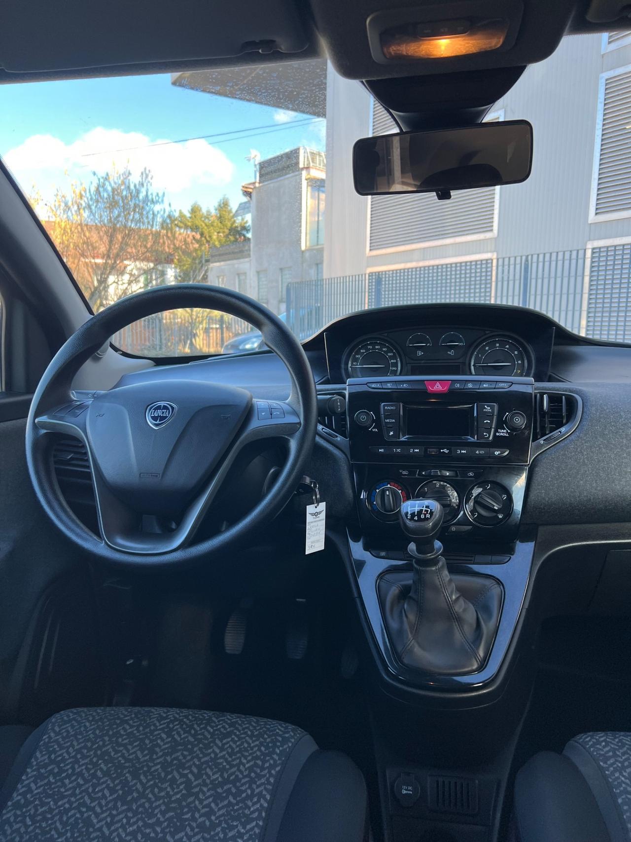 Lancia Ypsilon 1.0 FireFly 5 porte S&S Hybrid Silver Plus PREZZO REALE