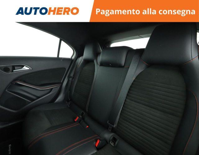 MERCEDES-BENZ A 200 d Premium