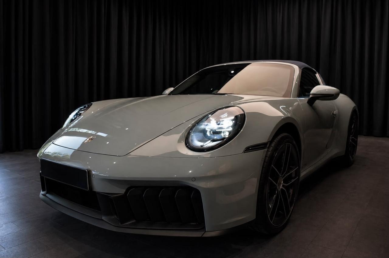 Porsche 911 TARGA 4 GTS(992.2 FACELIFT) CABRIO LEGGI BENE