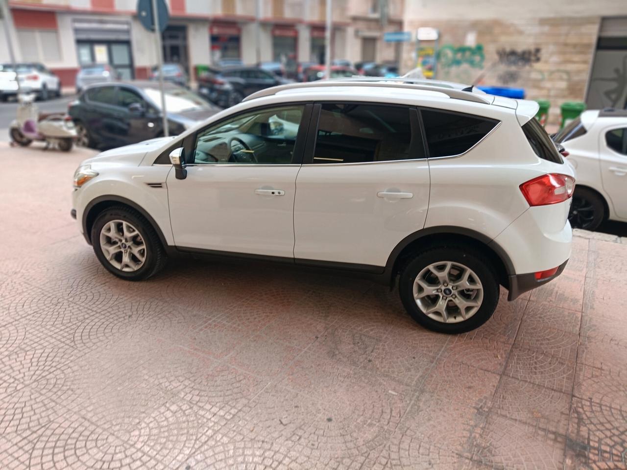 FORD KUGA 2.0 TDCI 140 CV- MOLTO BELLA -Euro 6990