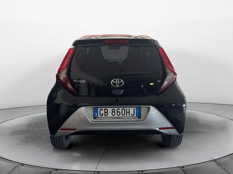 Toyota Aygo Aygo Connect 1.0 VVT-i 72 CV 5 porte x-wave