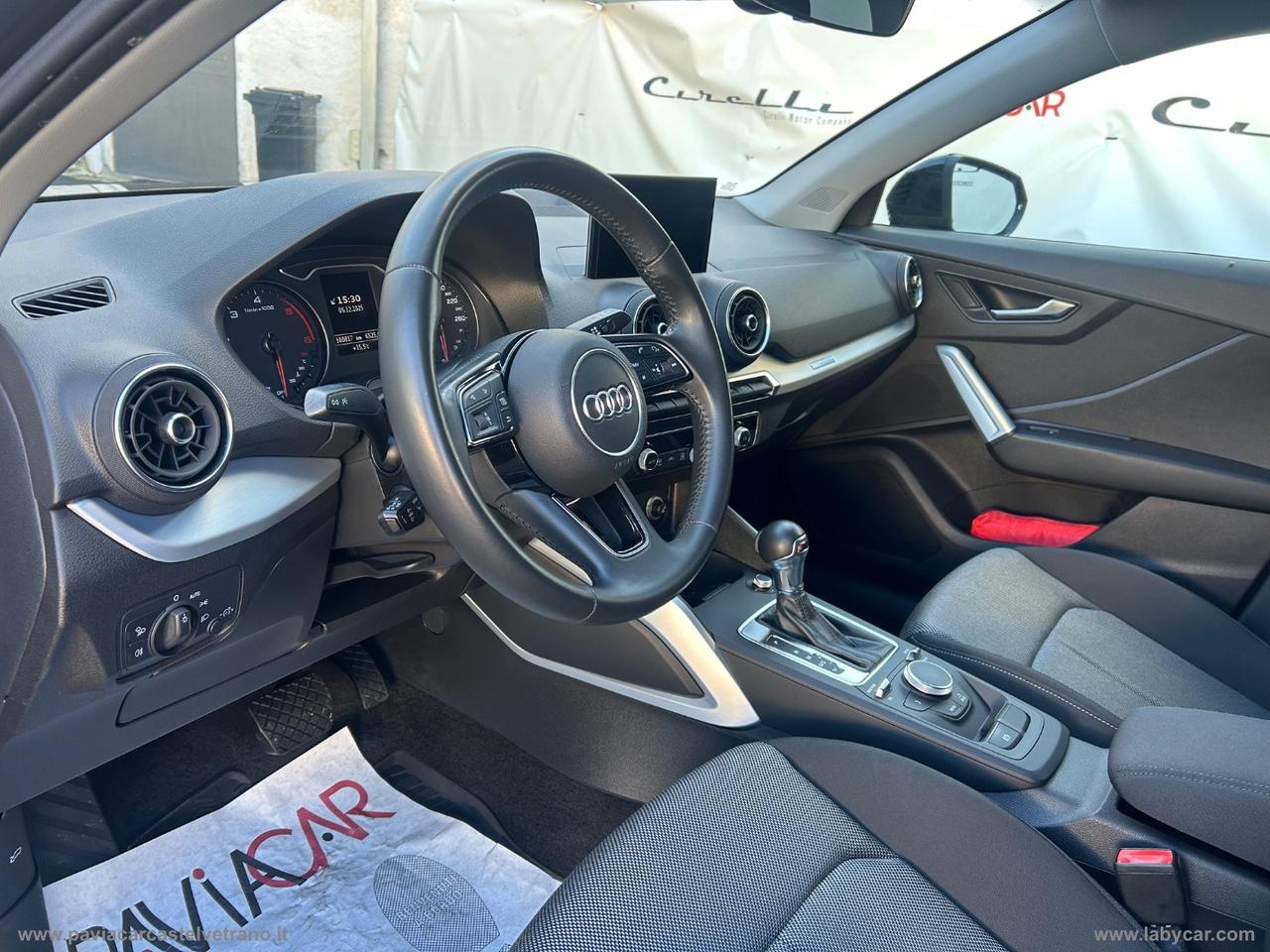 AUDI Q2 30 TDI S tronic Identity Black