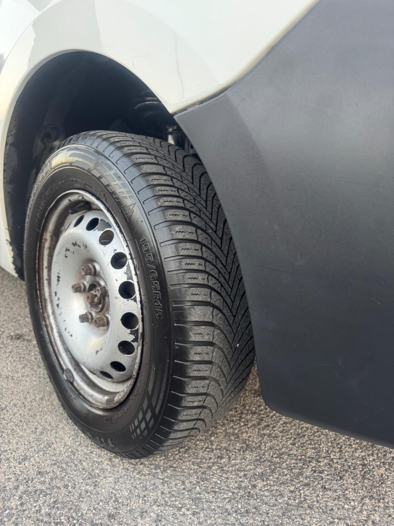 Renault KANGOO 1.5 dCi 90CV con Porta laterale