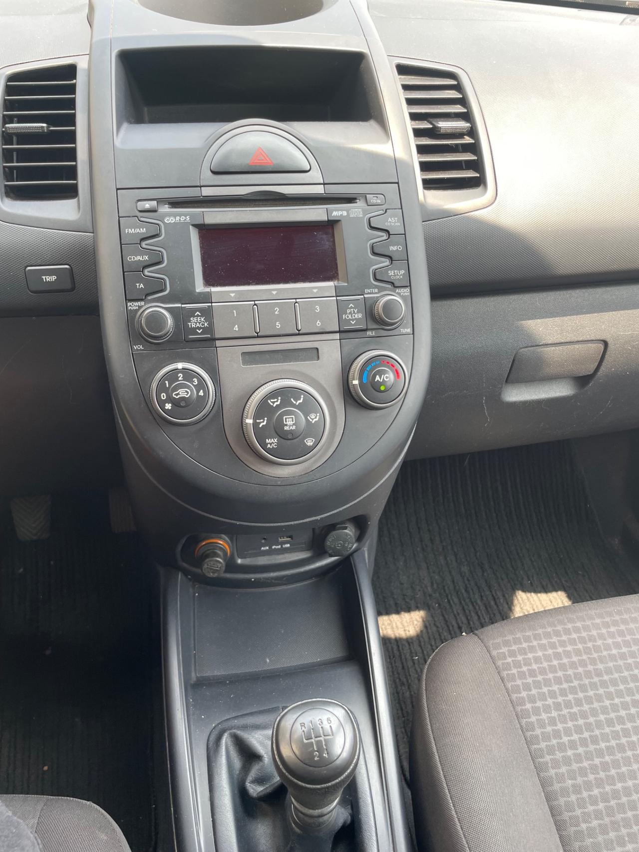 Kia Soul 1.6 CVVT Active