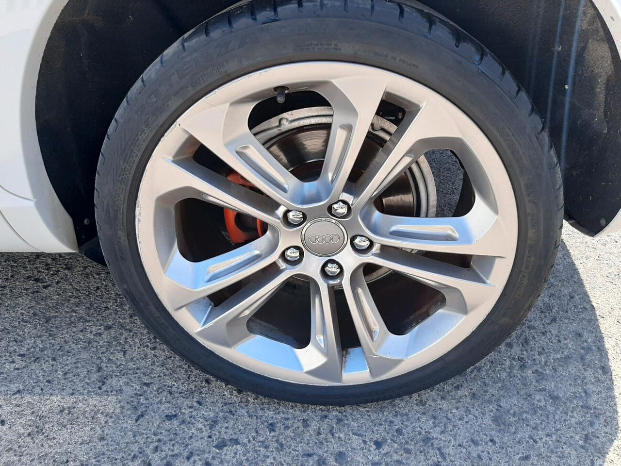 Audi Q3 2.0 TDI 177 CV quattro S tronic s line