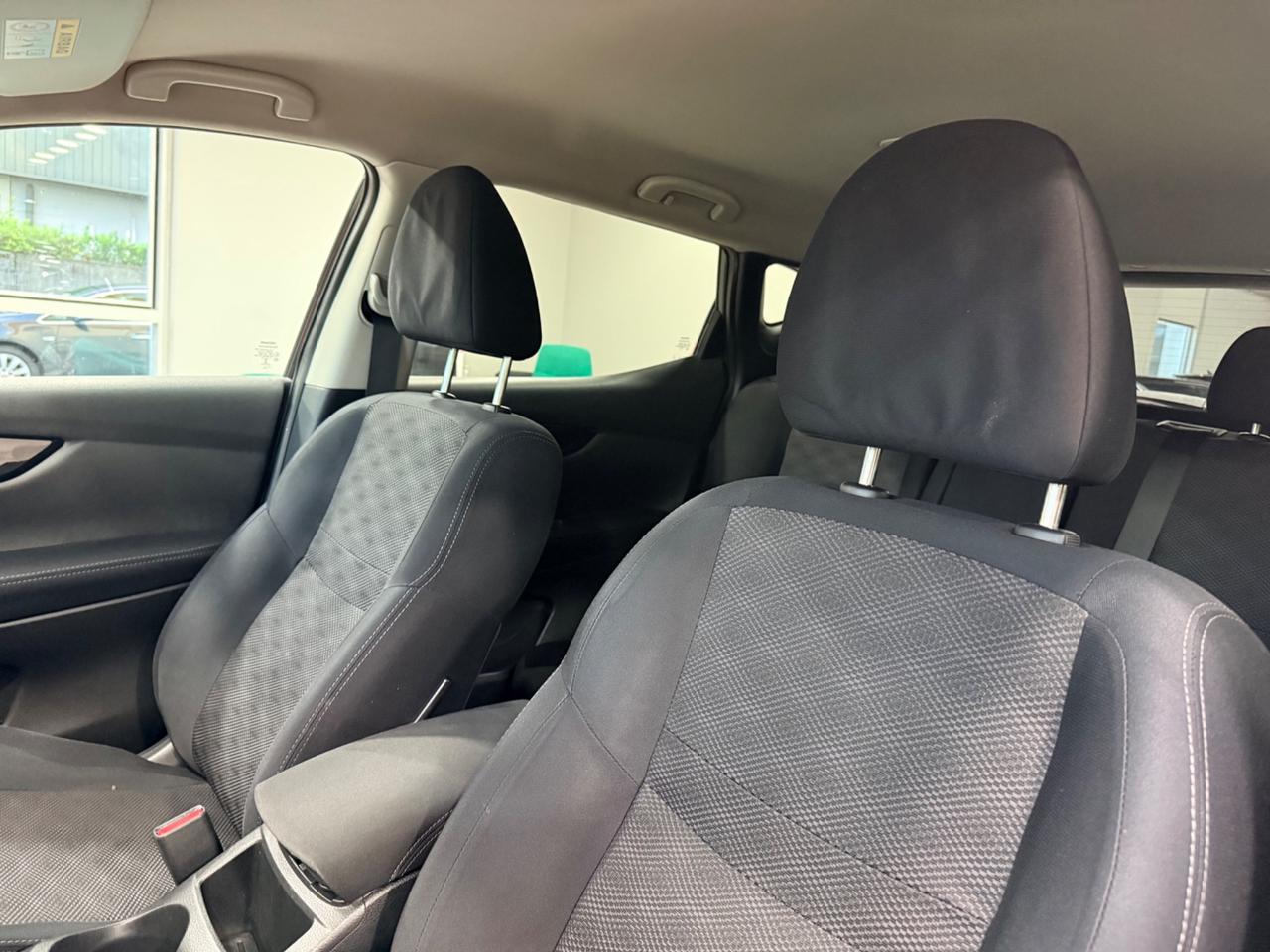 Nissan Qashqai 1.6 dCi 2WD Tekna 131cv OK NEOPATENTATI