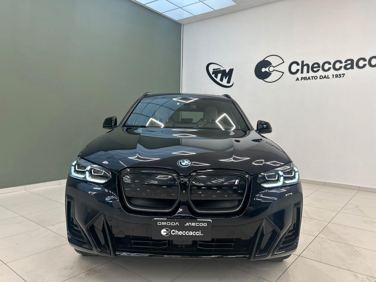 Bmw IX3 Impressive