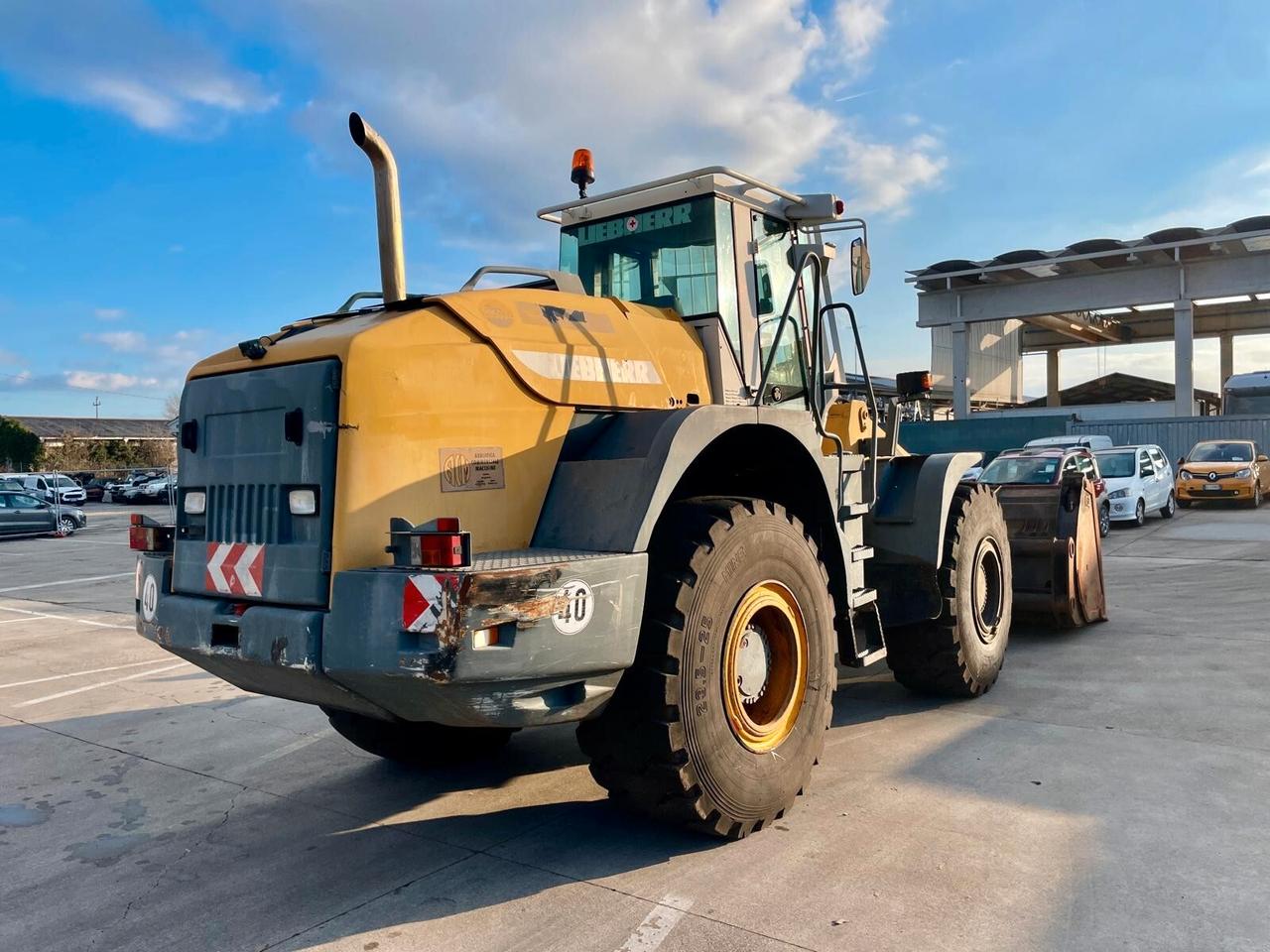 PALA GOMMATA LIEBHERR L 554 -